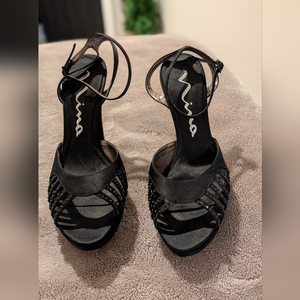 Nina , Sexy Black Strappy 4.5 Inch Heels